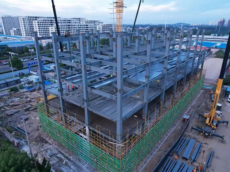 正確なニーズに合わせて病院の鋼鉄の建物をカスタマイズする方法は？